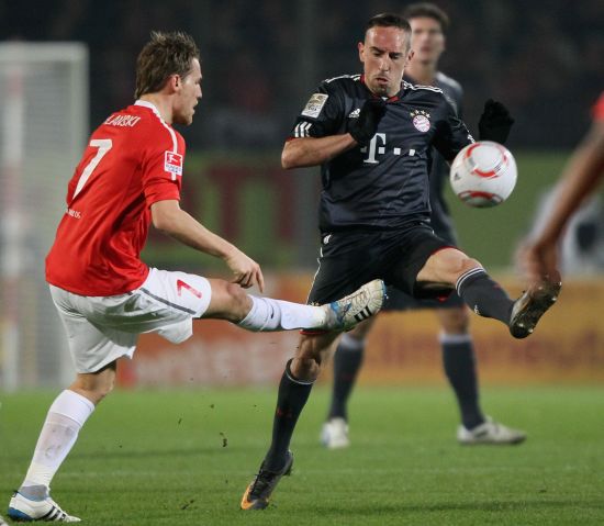 在这两个领 在这两个领